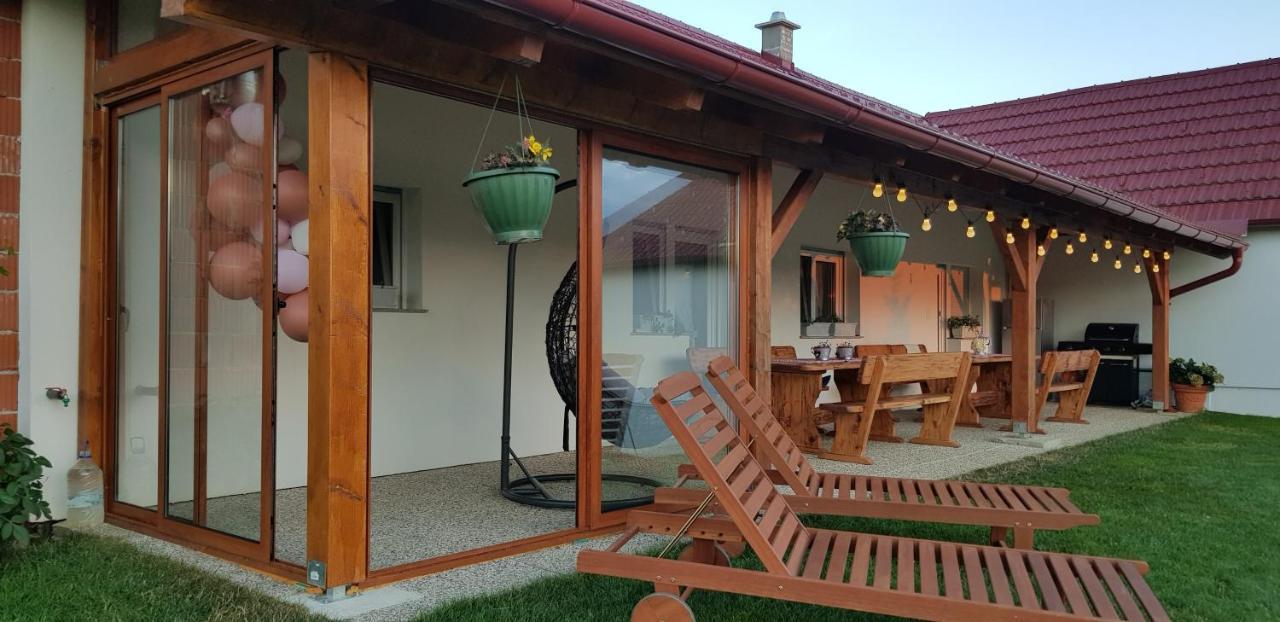 Holiday Home Rojko Strigova ภายนอก รูปภาพ